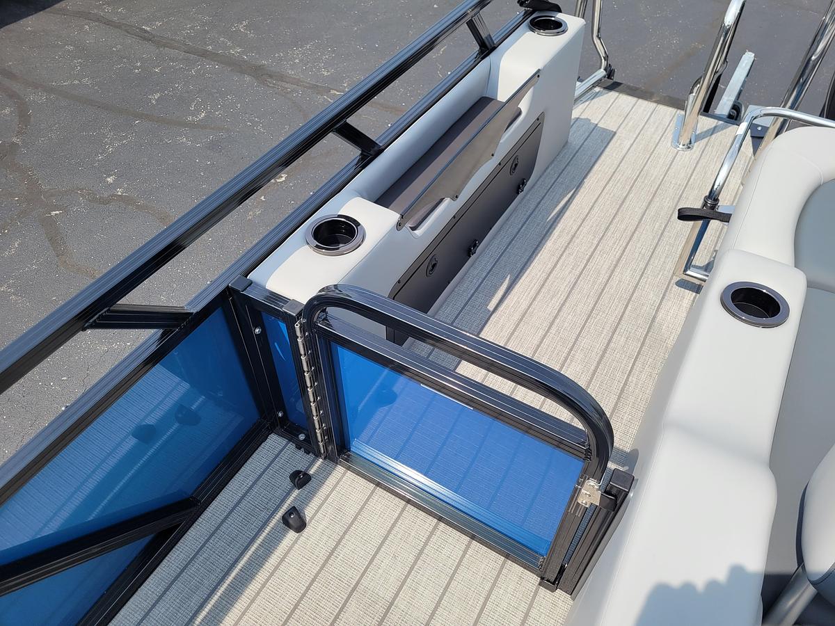 2027 Tahoe Pontoons 2385 Sport 85 Versatile Rear Bench SP25