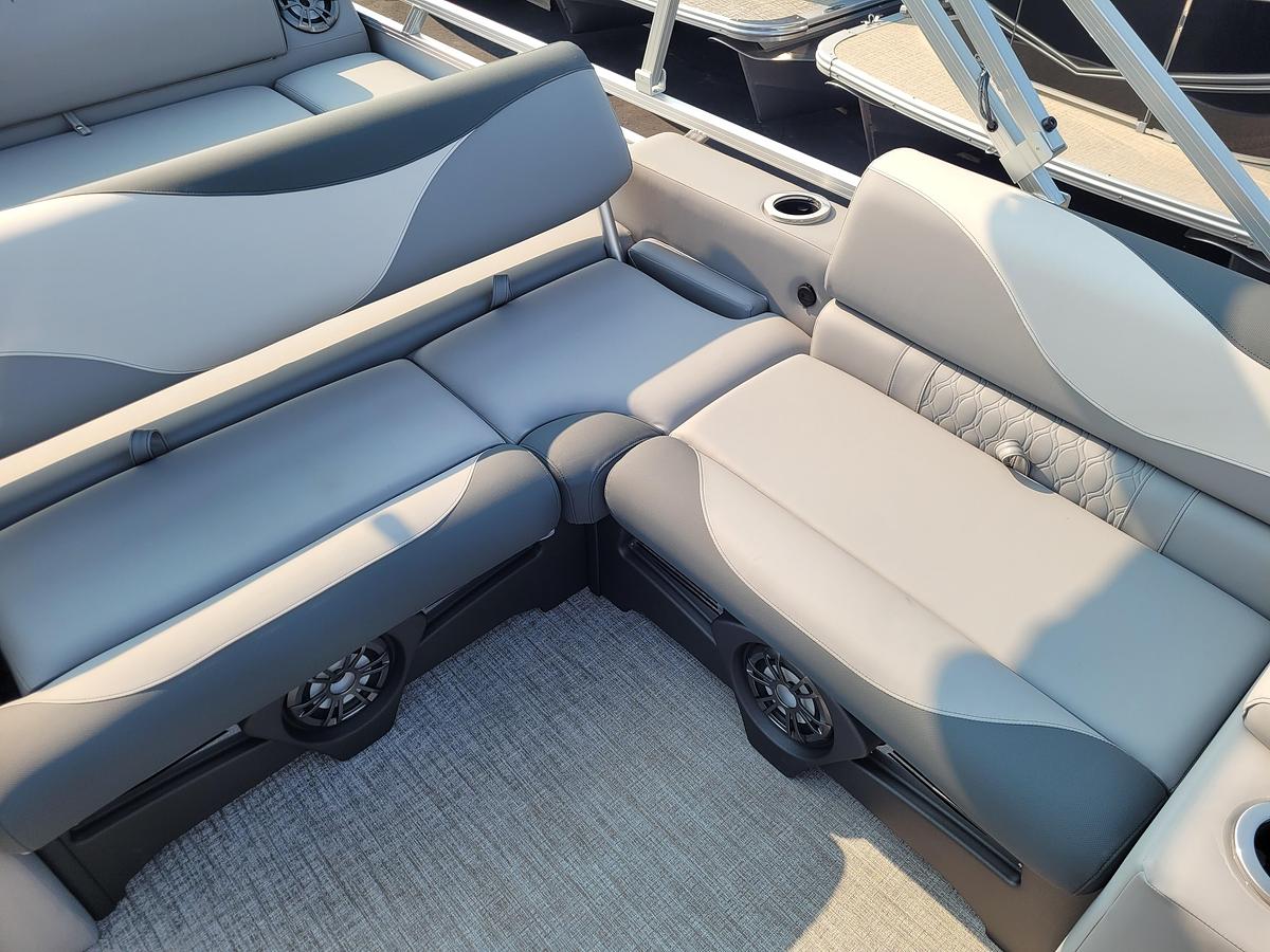 2026 Tahoe Pontoons 2385 LTZ Versatile Rear Lounger SP25