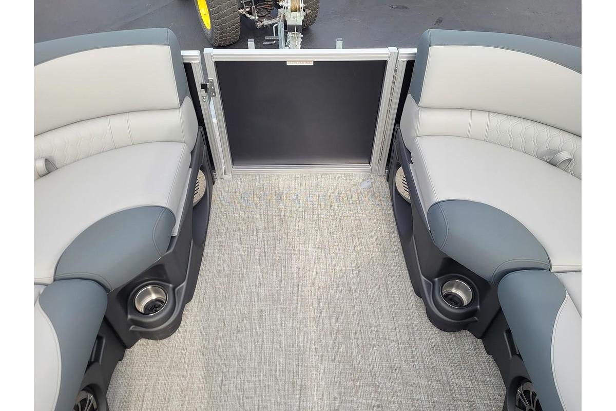 2026 Tahoe Pontoons 2185 LTZ Cruise Rear Bench