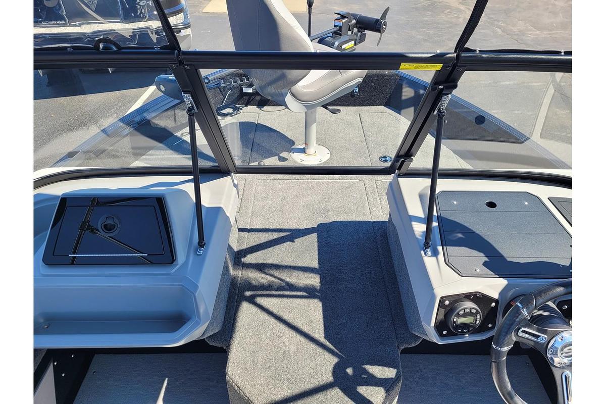 2026 Smoker Craft 178 Adventurer DC PRO