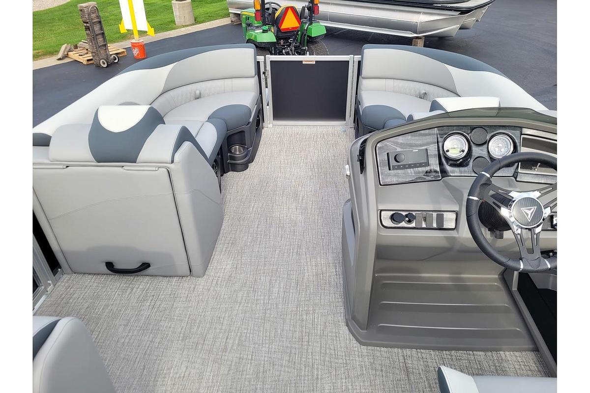 2026 Tahoe Pontoons 2185 LTZ Cruise Rear Bench