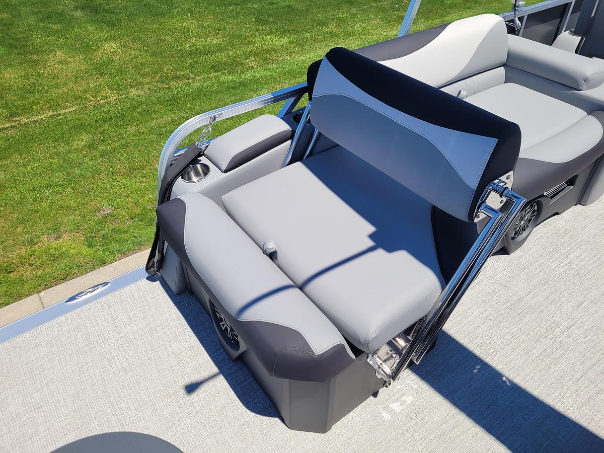 2026 Tahoe Pontoons 2385 LTZ Quad Lounger Shift SP25