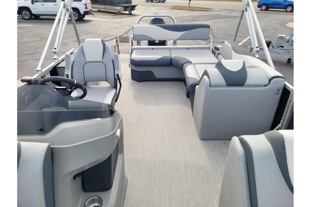 2026 Tahoe Pontoons 2185 LTZ Cruise Rear Bench