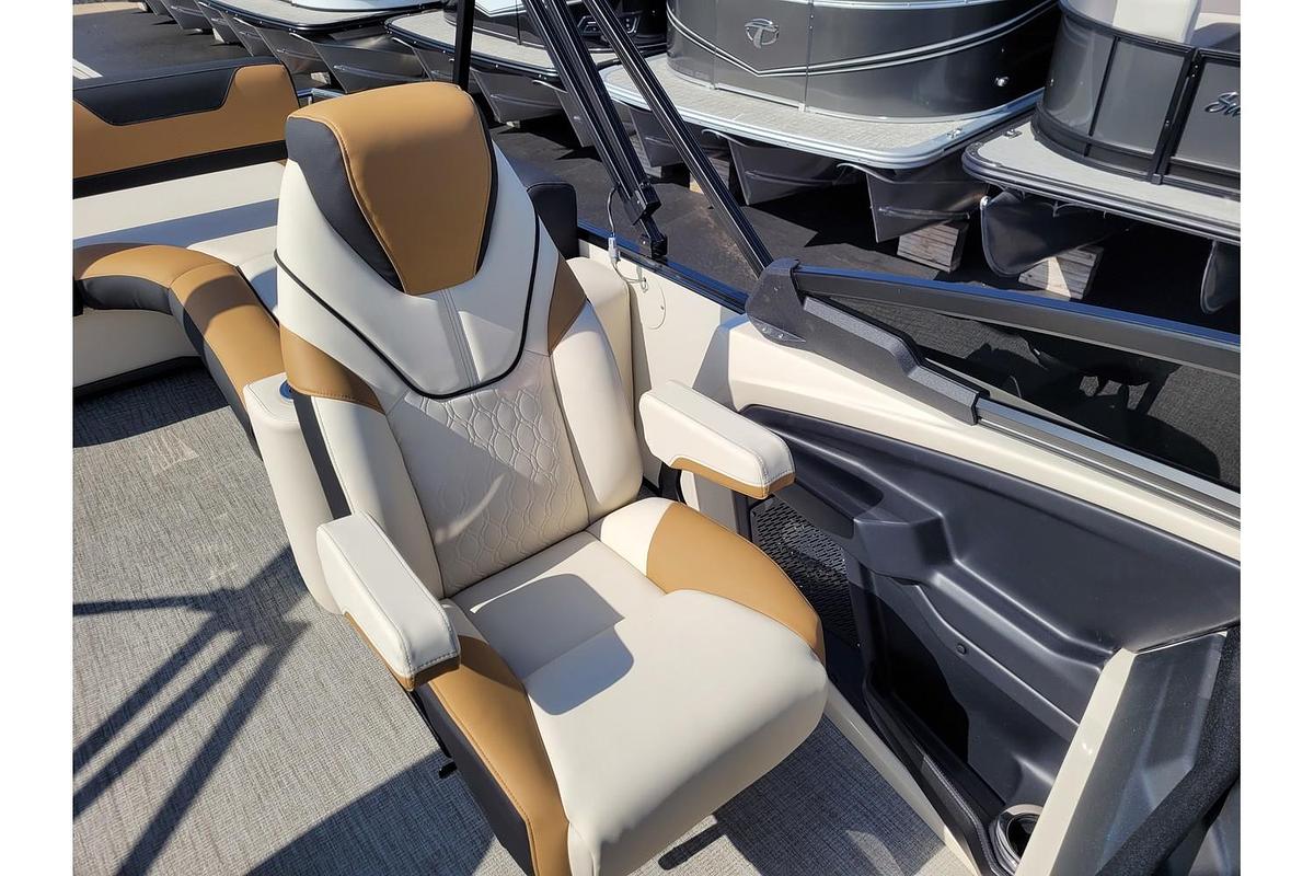 2025 Tahoe Pontoons 2585 Cascade Cruise Rear Bench Windshield 25" WG