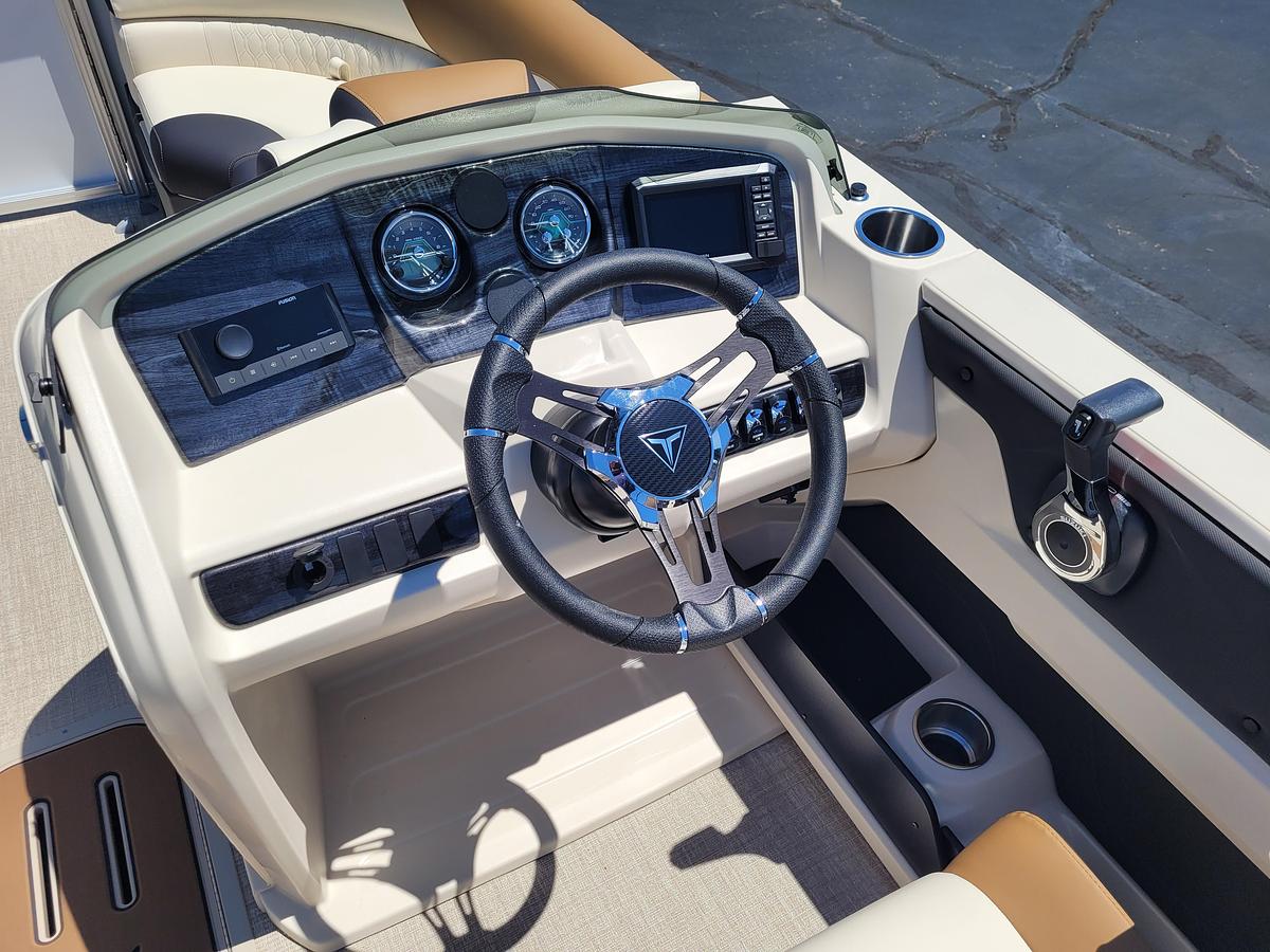 2026 Tahoe Pontoons 2385 LTZ Quad Lounger Shift SP25