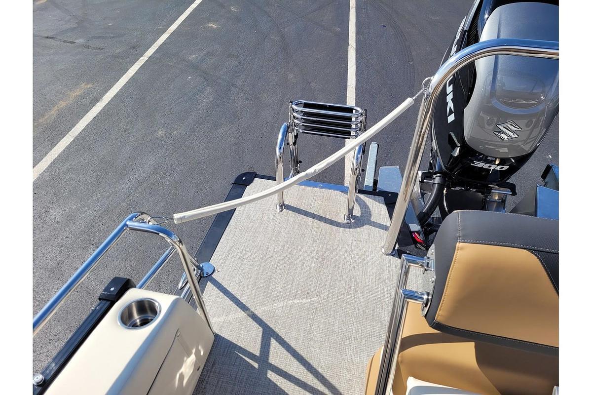 2025 Tahoe Pontoons 2585 Cascade Cruise Rear Bench Windshield 25" WG