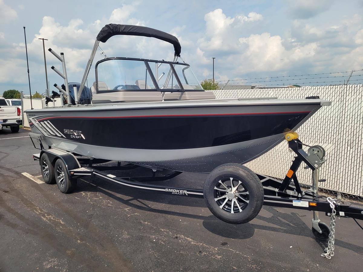 2025 Smoker Craft 210 Adventurer GLS PRO Troller
