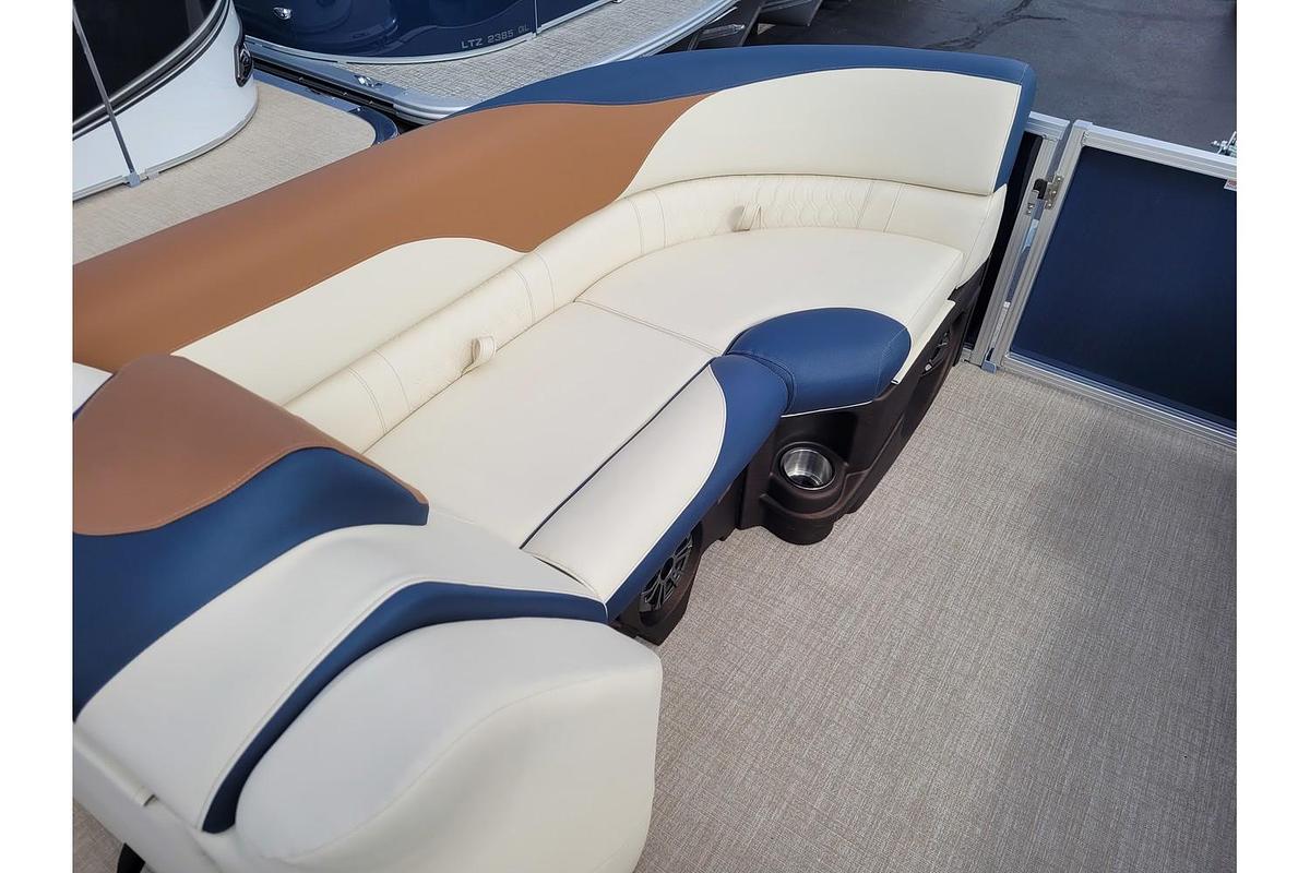 2026 Tahoe Pontoons 2385 LTZ Rear Fish