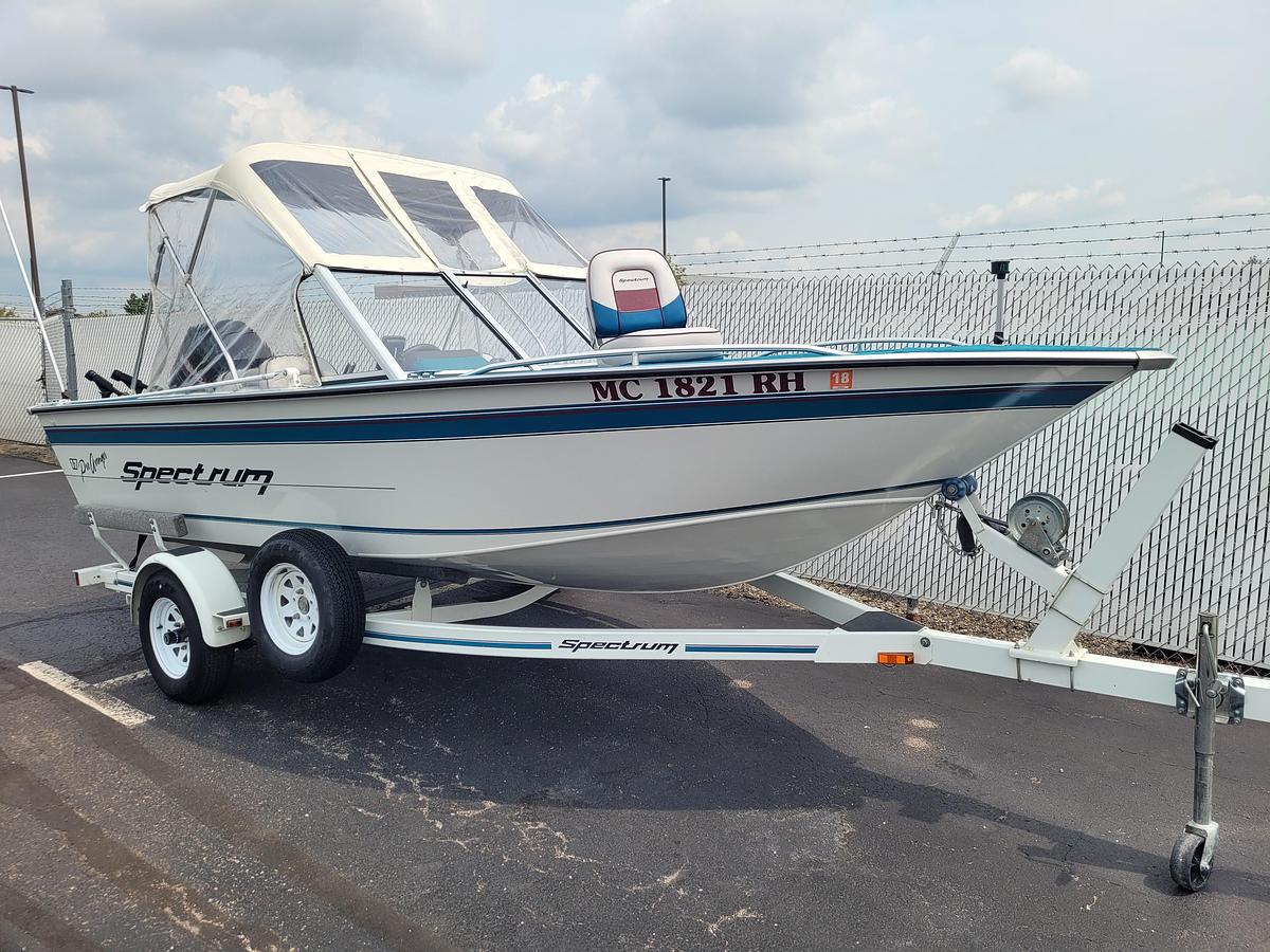 Used 1996 Spectrum 17 Avenger