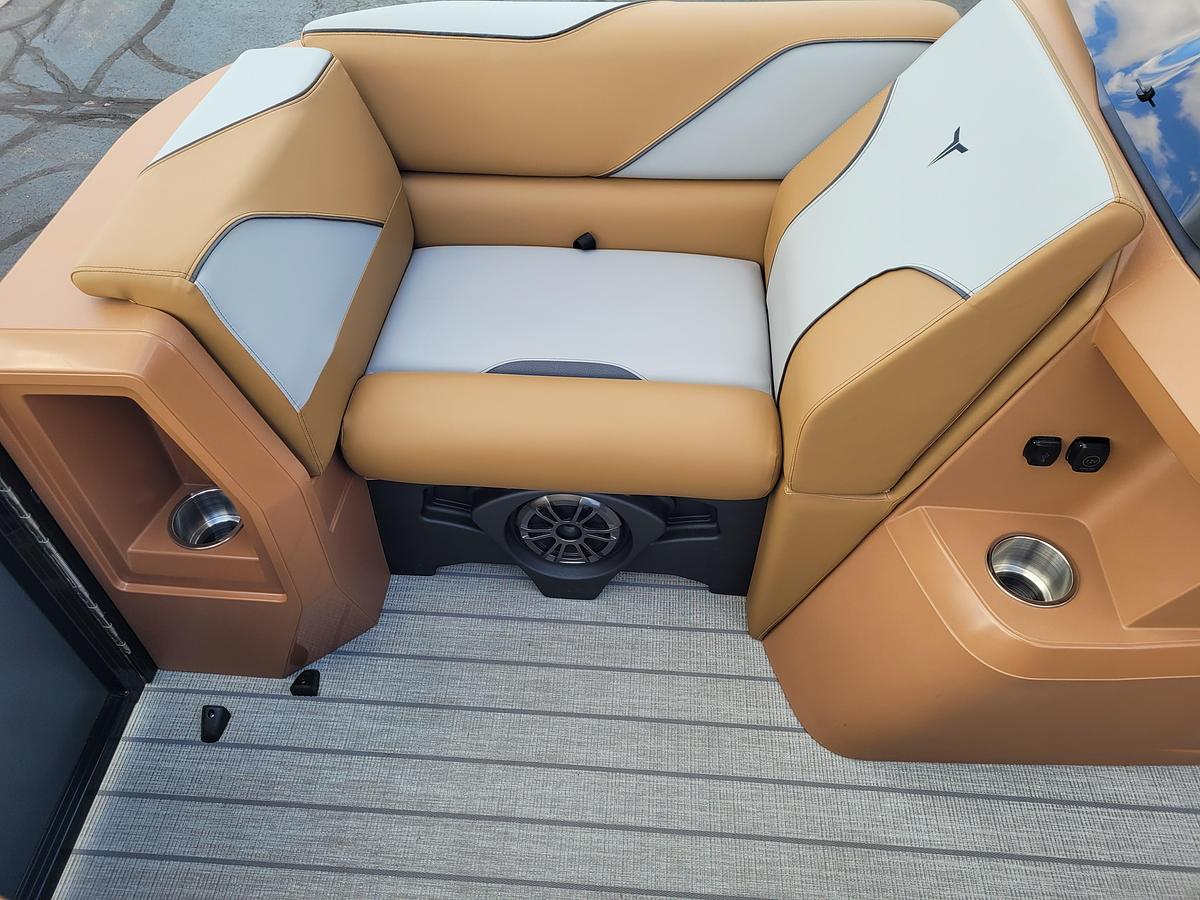 2027 Tahoe Pontoons 1575 Sport Cruise