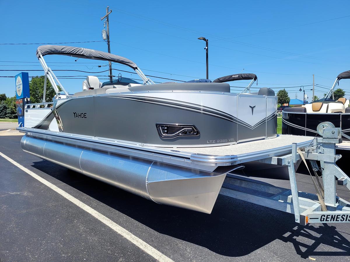 2026 Tahoe Pontoons 2385 LTZ Verstaile Rear Lounger