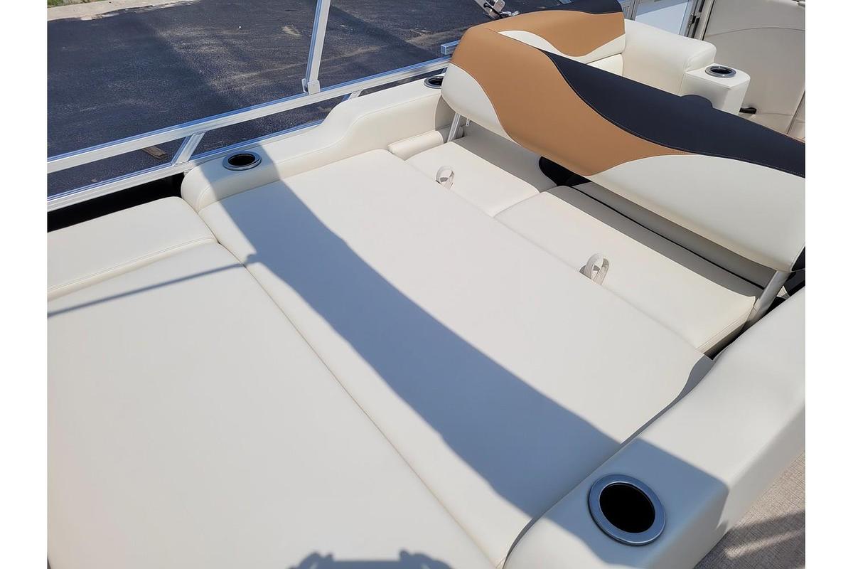 2026 Tahoe Pontoons 2385 LTZ Versatile Rear Lounger 25" SP