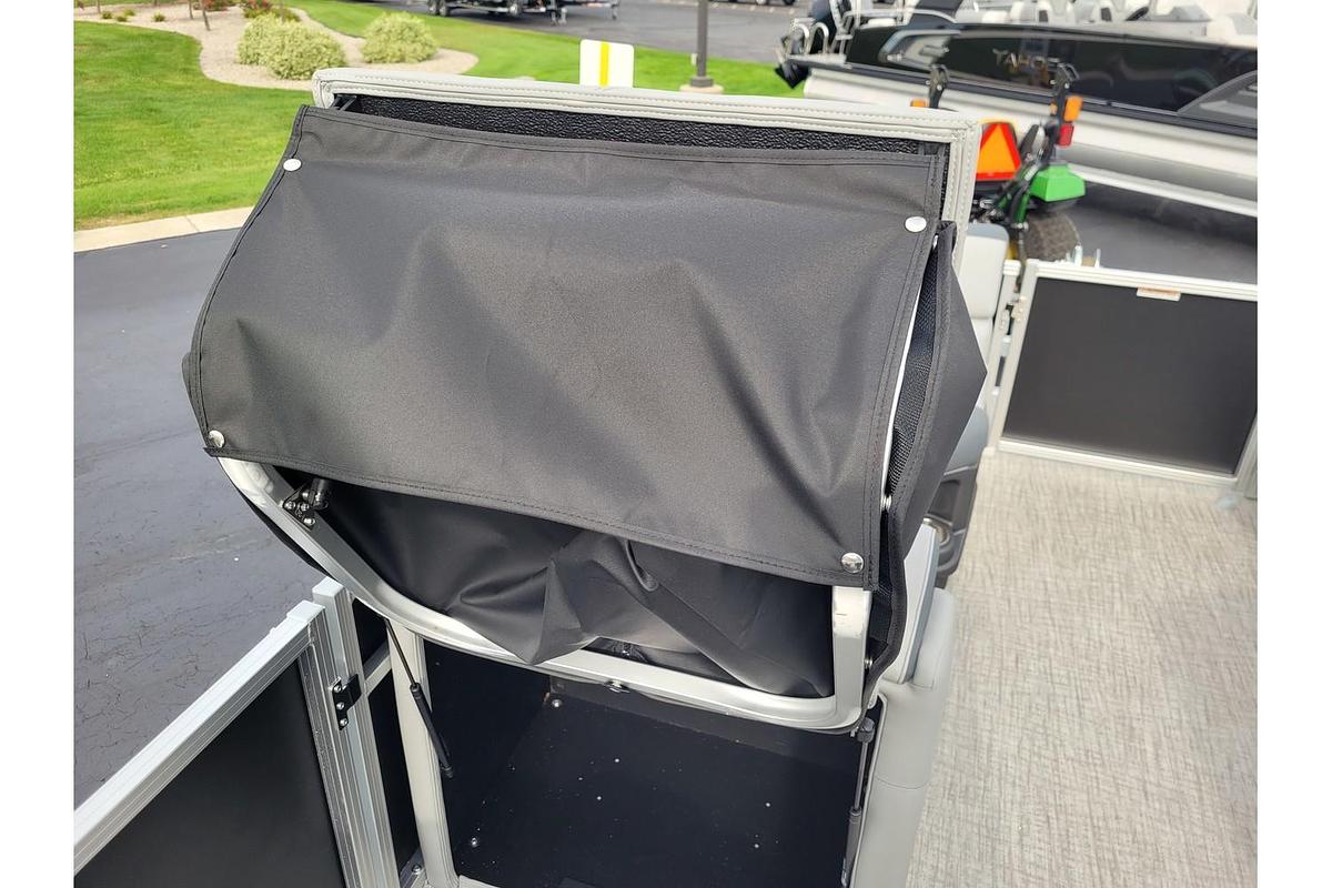 2026 Tahoe Pontoons 2185 LTZ Cruise Rear Bench