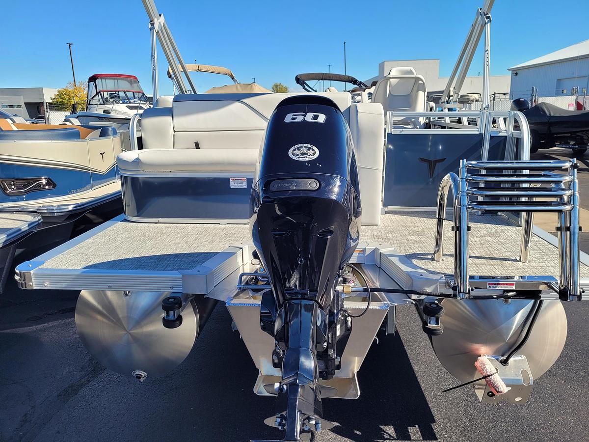2026 Tahoe Pontoons 2180 Sport Cruise Rear Bench