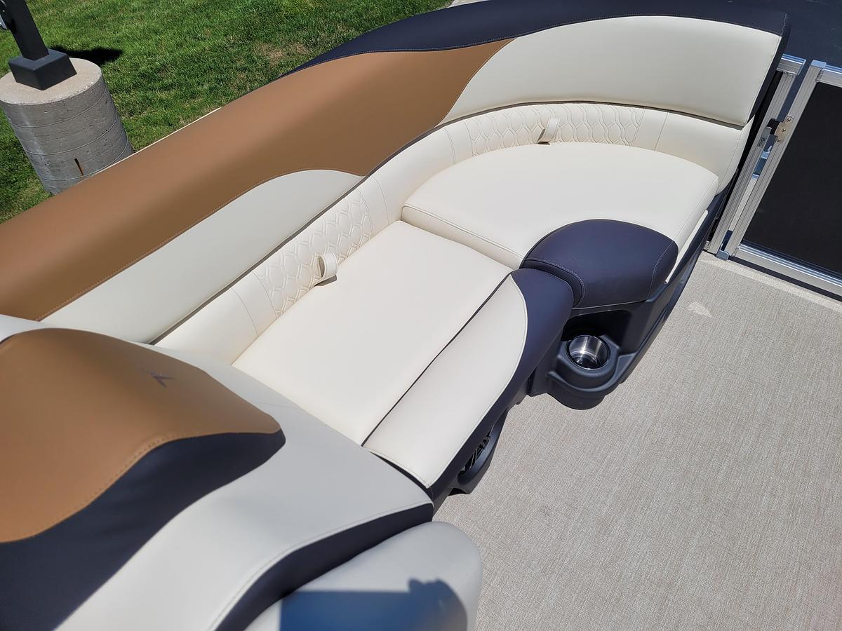 2026 Tahoe Pontoons 2385 LTZ Quad Lounger Shift
