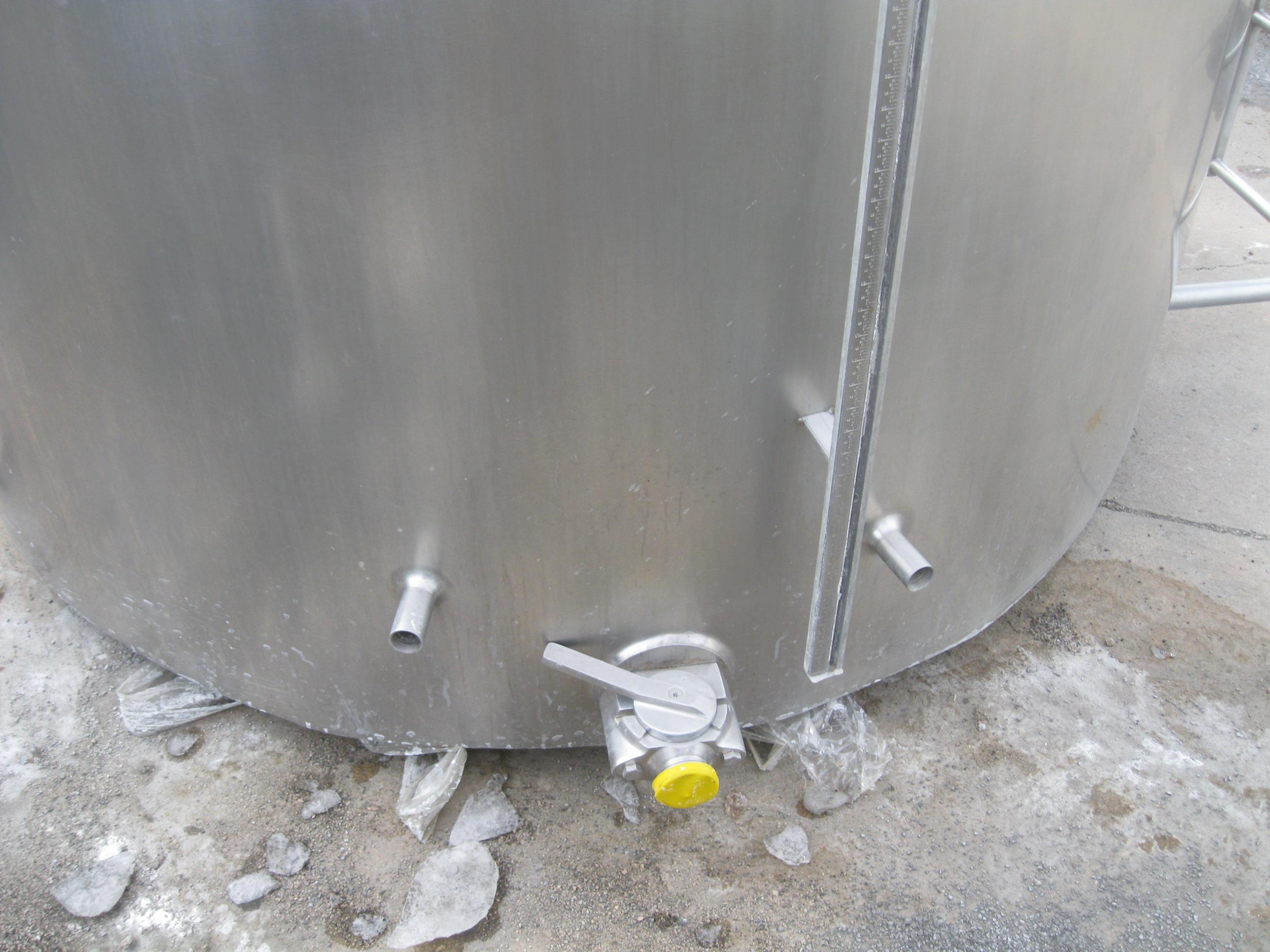 Usado 800 GALLON PROCESSOR TANK