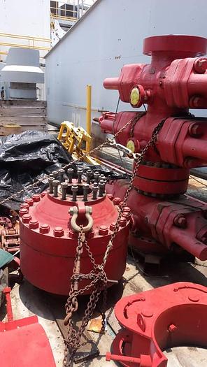 Used Cameron Blowout Preventer (H2S rated) 13-5/8 Full set