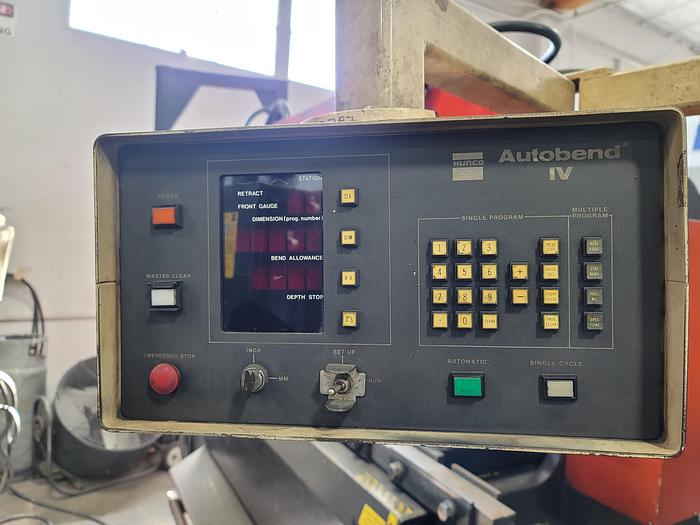 Used 1980 88 Ton Amada RG80 CNC Press Brake