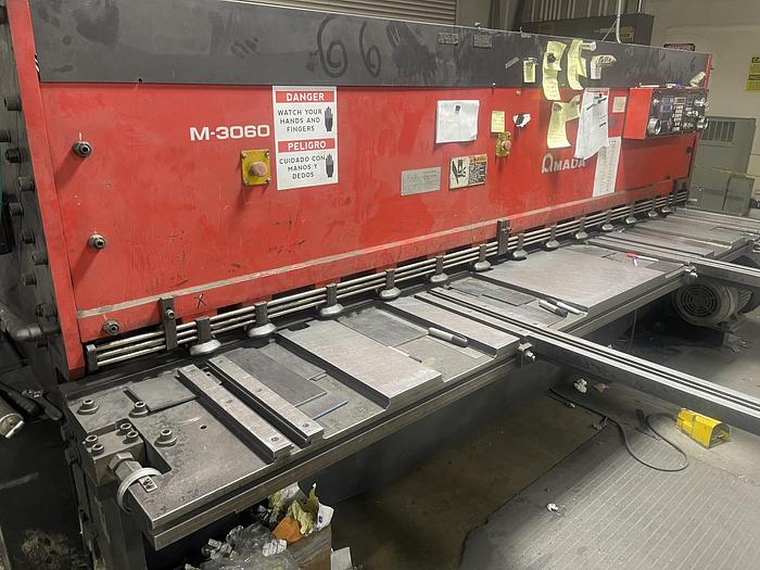 Used 1996 - 1/4" x 10' Amada M-3060 Mechanical Shear