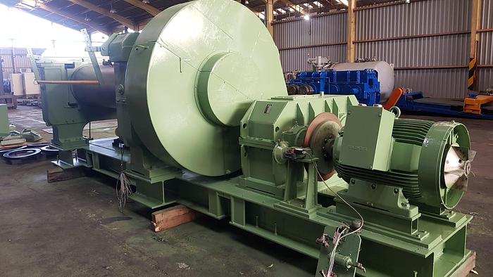 Used 1980 Berstorff 660mm dia X 2100mm two roll mill