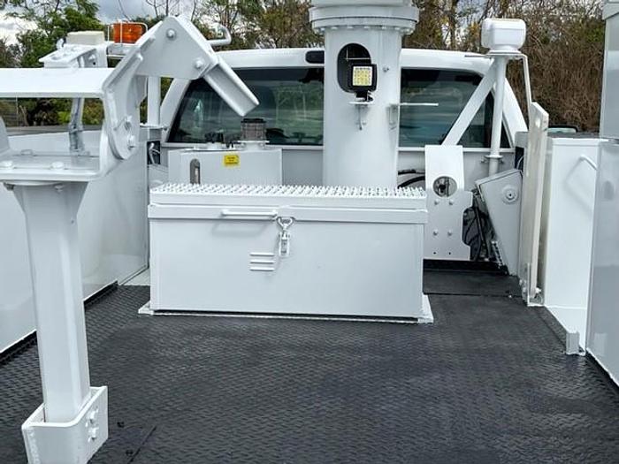 Used Altec AT40-MH, 45 ft, Articulating & Telescopic Material Handling Bucket Boom on 2016 Ford F550 Reg Cab Utility Truck - C34696