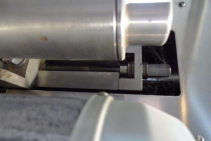 Used 1998 Comas FC7-C capper / sealing machine