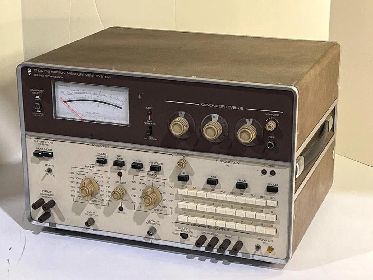 Used ST Sound Technology 1710A Distortion Measurement System with Option 3