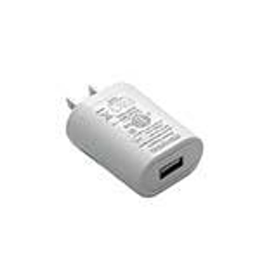 Used USB Power adapter I/P: 100-240VAC 0.25A; O/P: 5VDC 500mA, Flypower PS051050K0500UU, Intertec P/N 4007565 ES7599