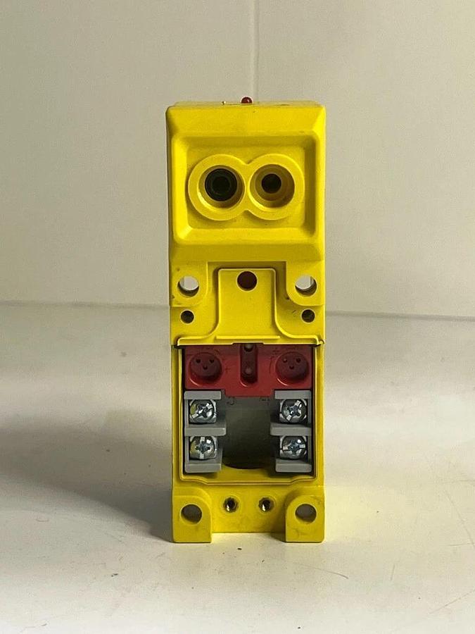 Used Lot of 10 Each: Banner AR1GHF Multi-Beam Series Scanner Block