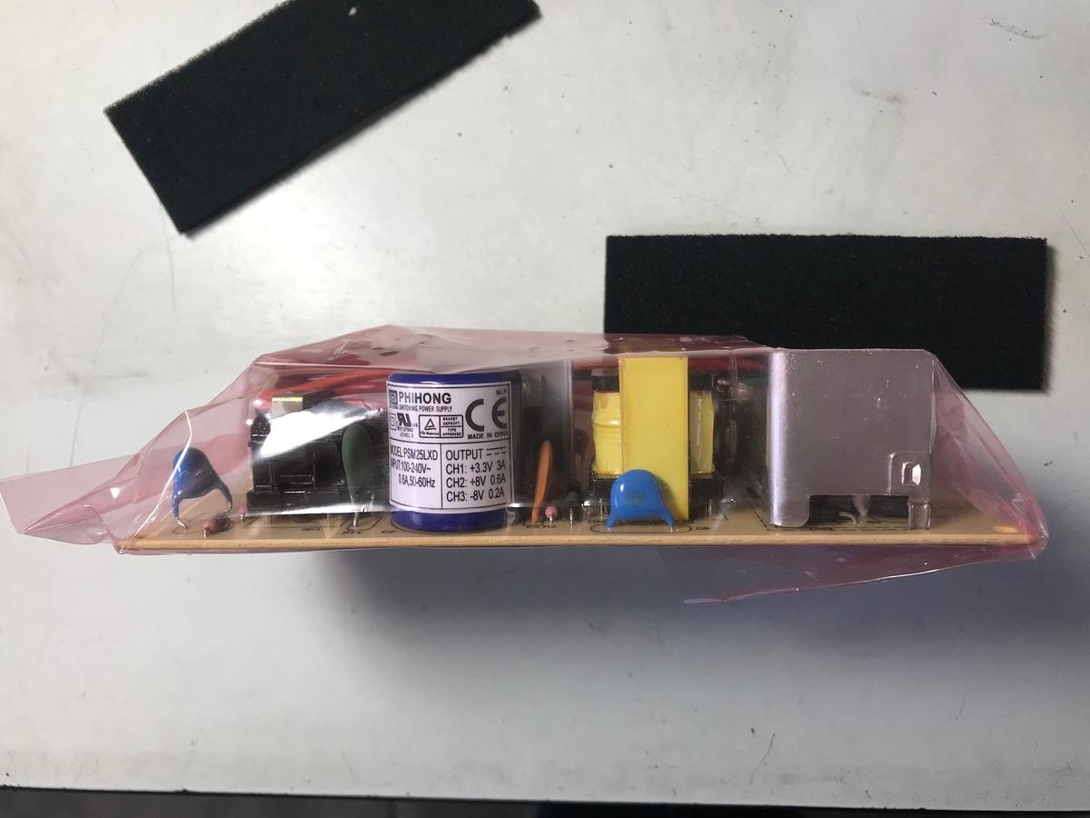 Used POWER SUPPLY I/P 100-240VAC.6 A 50/60HZO/P CH1 +3.3VDC 3A    CH2 +8VDC .6A    CH3 -8VGC .2A ES6562