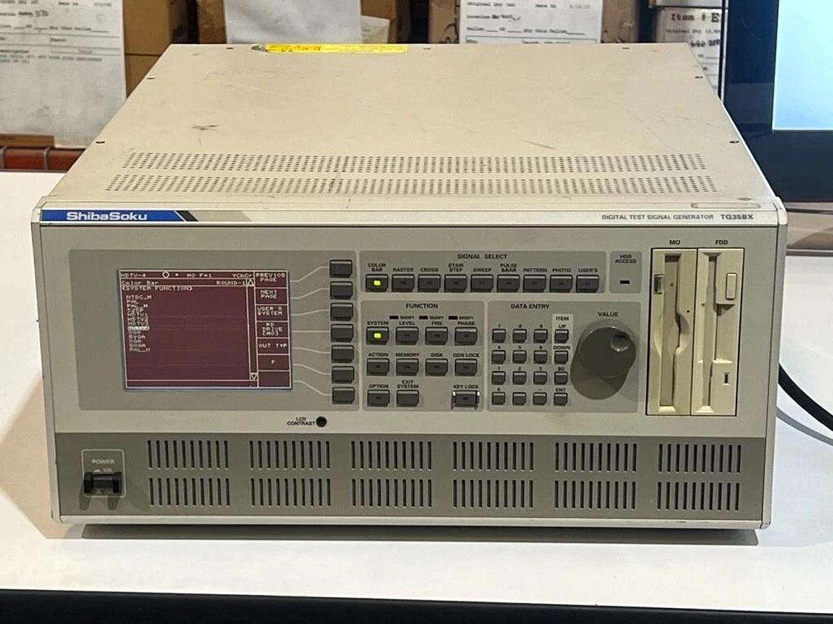 Used ShibaSoku TG35BX Digital Test Signal Generator - NTSC / PAL / HDTV / VGA - Video