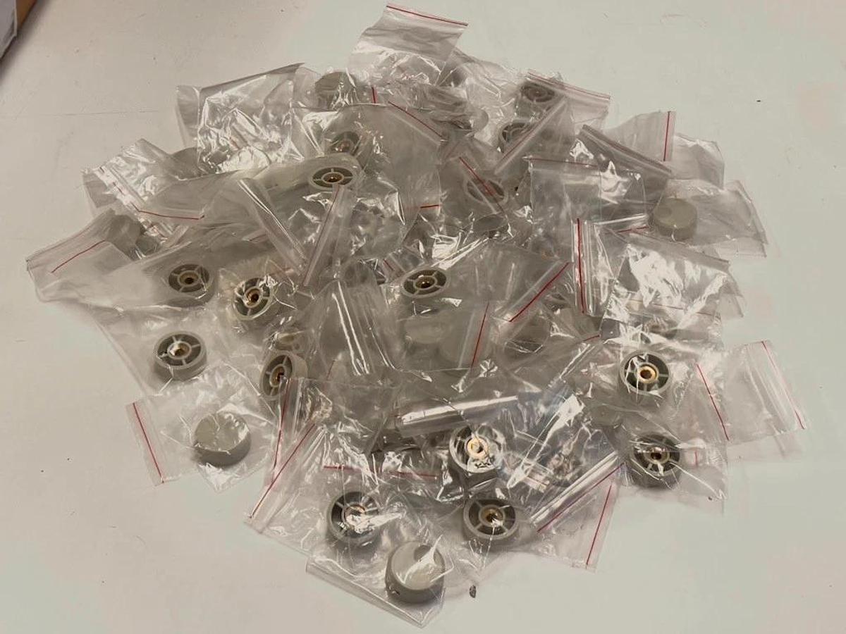 Used Box of 205 Pieces: 1-3/8" Diameter Control Knob, 1/4" Shaft with Finger Indent