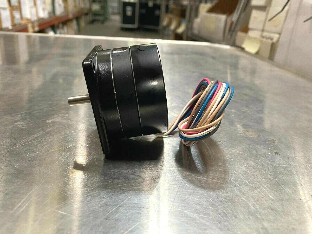 Mycom Nyden PF564-A 5-Phase 5-Lead Stepping Motor - Stepper