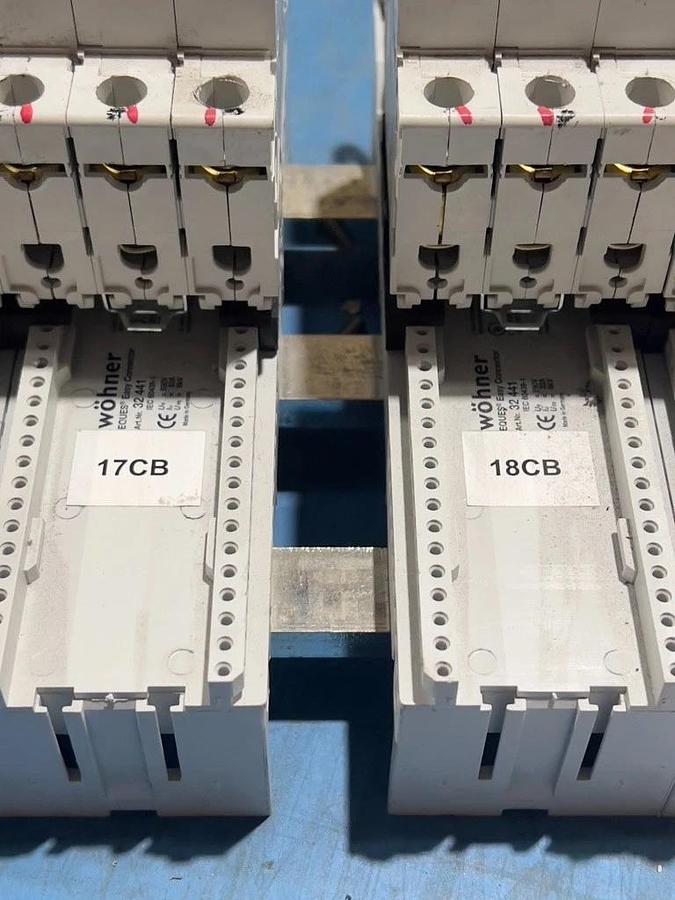 Used Lot of 28: 30 Amp Circuit Breakers on .79" Bus Bar + Wöhner EQUES Easy Connector