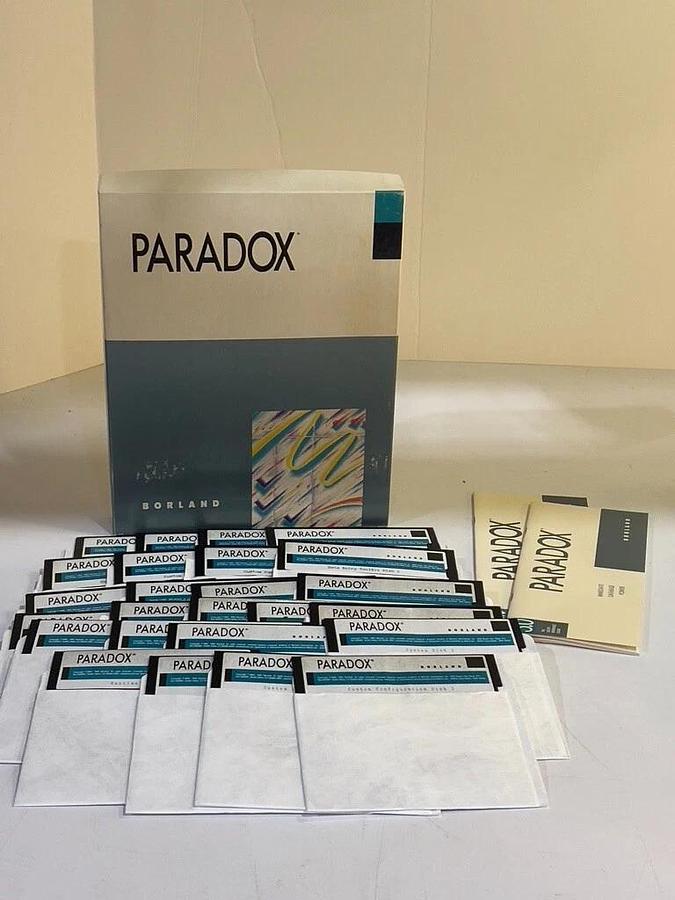 Used Lot of Vintage Borland Software and Manuals Turbo C++, Turbo Pascal, Paradox