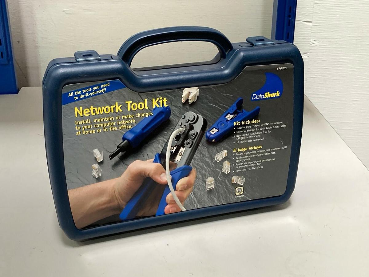 Data Shark Network Tool Kit # 70007 Crimpers Strippers Cutter Punch Down PA70007