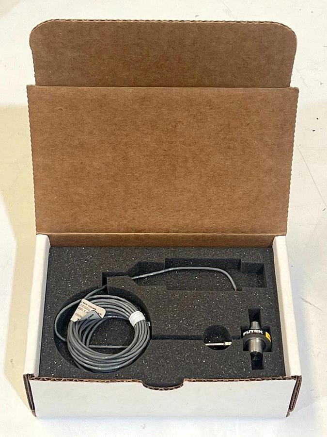 Futek Mo. LCM200 500lb Ultralight Miniature Threaded In Line Load Cell FSH01933