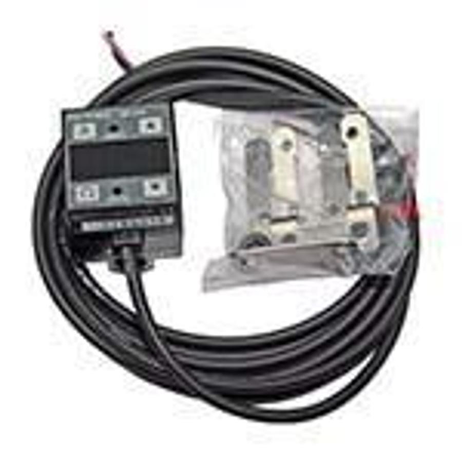 Used Vacuum Pressure Sensor, 2-color digital display. Instruction guide and hardware included. ES6062