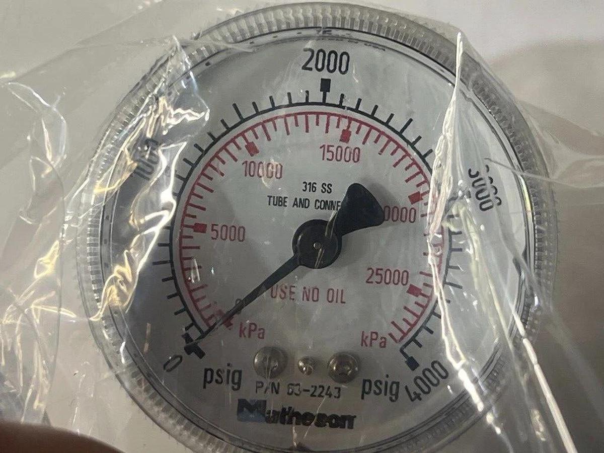 Used Matheson 3510A Series SEQ3510A540 Oxygen Single-Stage High-Purity Regulator New