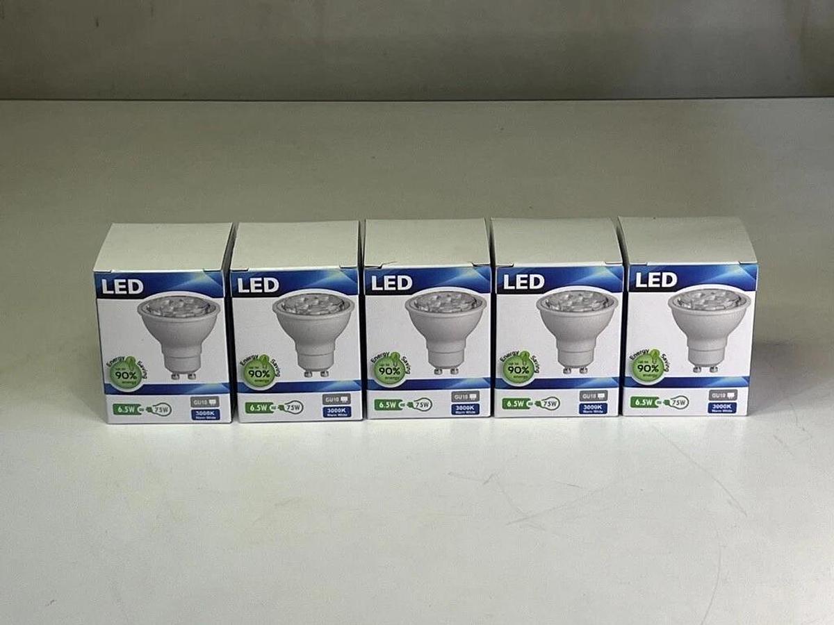 Used Lot of 5 Pieces: GU10 Base LED Bulb, 6.5 Watt, 500 Lumen, 3000K Warm White