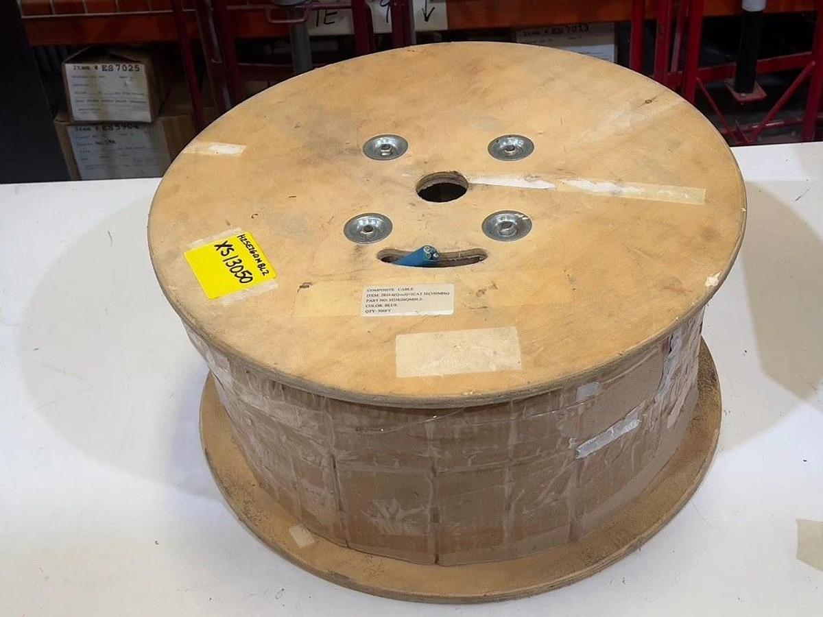 Used Wavenet H25E26QMBL2 (2) CAT5E 350MHz UTP + (2) RG-6 Quad-Shield Cable 500Ft Blue