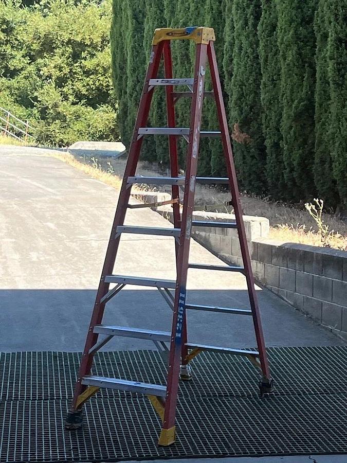 Used Lot of 6 Fiberglass Step Ladders - 1 Each: 6 Ft, 3 Each: 8 Ft, and 2 Each: 10 Ft