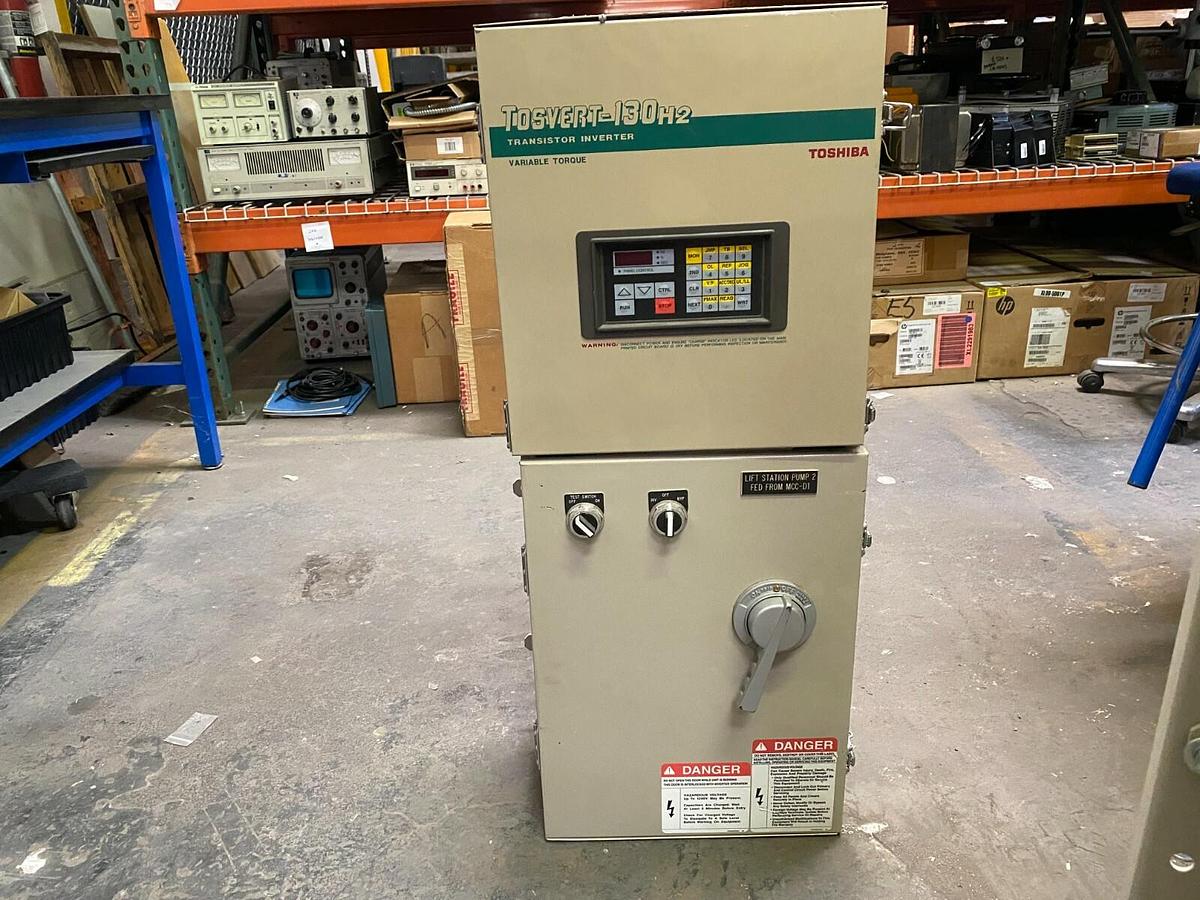 Used Toshiba Tosvert-130H2 Transistor Inverter Variable Torque, VT130H2U4055