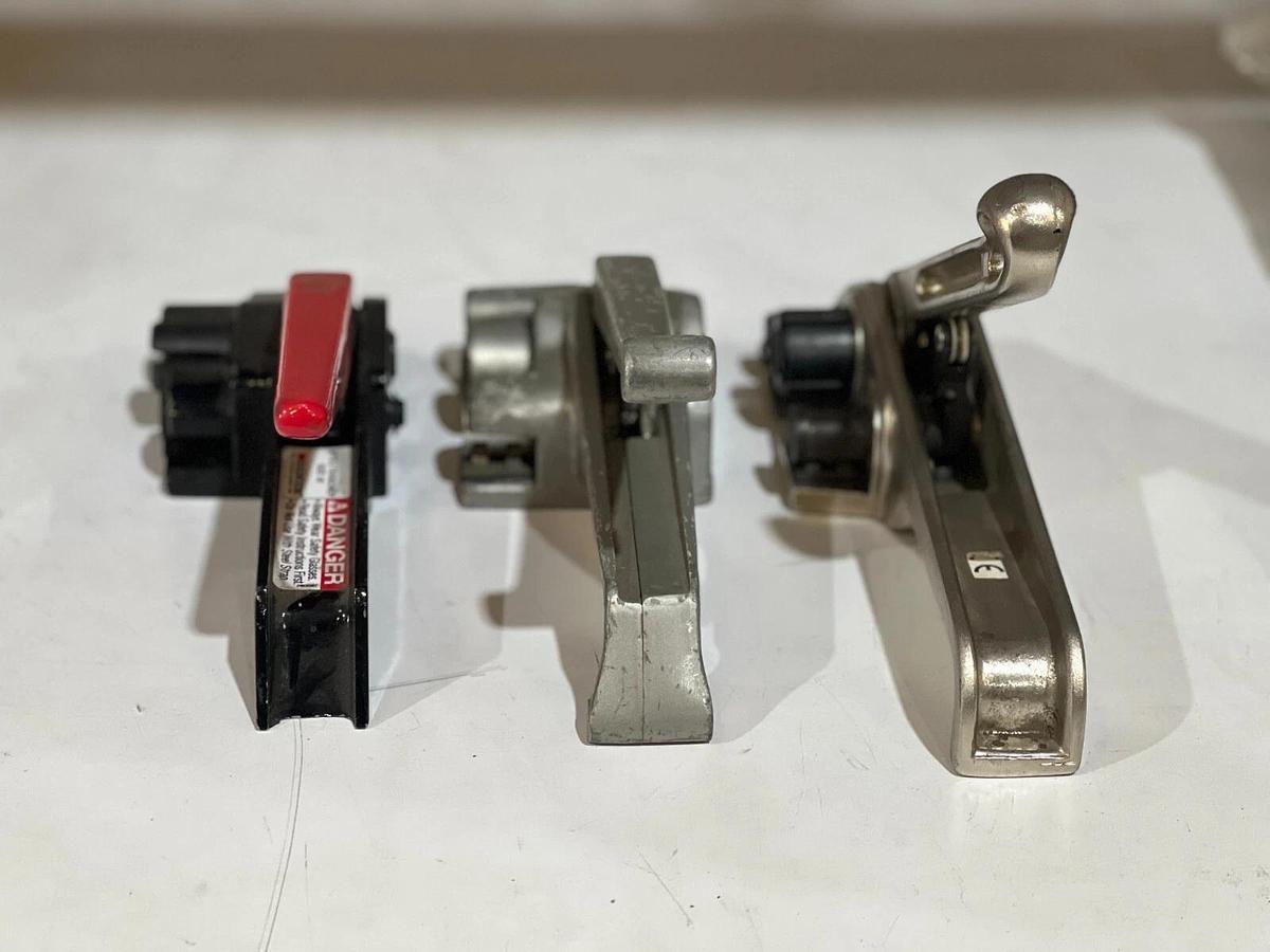 Used Lot of 1/2" Poly Strapping / Banding Tools: Tensioners, Crimpers/Sealers, Seals