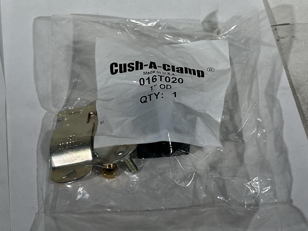 Box of 23 ZSI 016T020 Cush-A-Clamp 1" OD Vibration Damping Clamps