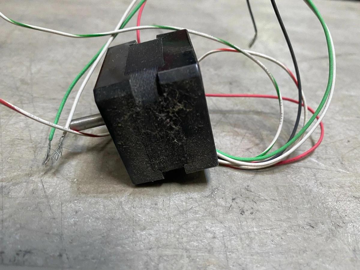 Mycom Nyden Model PF443-01A 4.0 V 0.95 A 4-Phase Stepping Motor - Stepper Motors