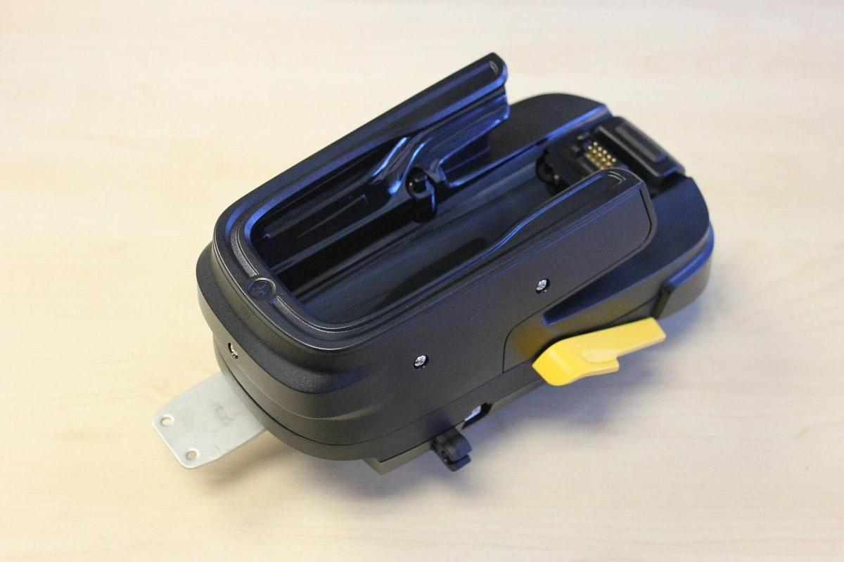 Used New Motorola VCD9500-1000R Vehicle One Slot Cradle for MC9500 with Accessories