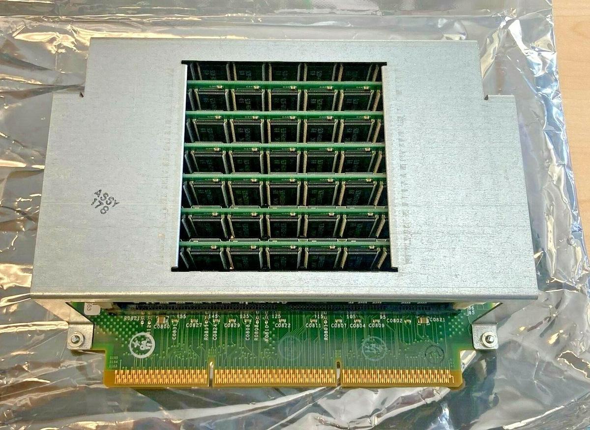 Used HP 3PAR Node Memory Board Assembly 920-1007-03 with 8GB (8x1GB) STEC PC133R DIMM