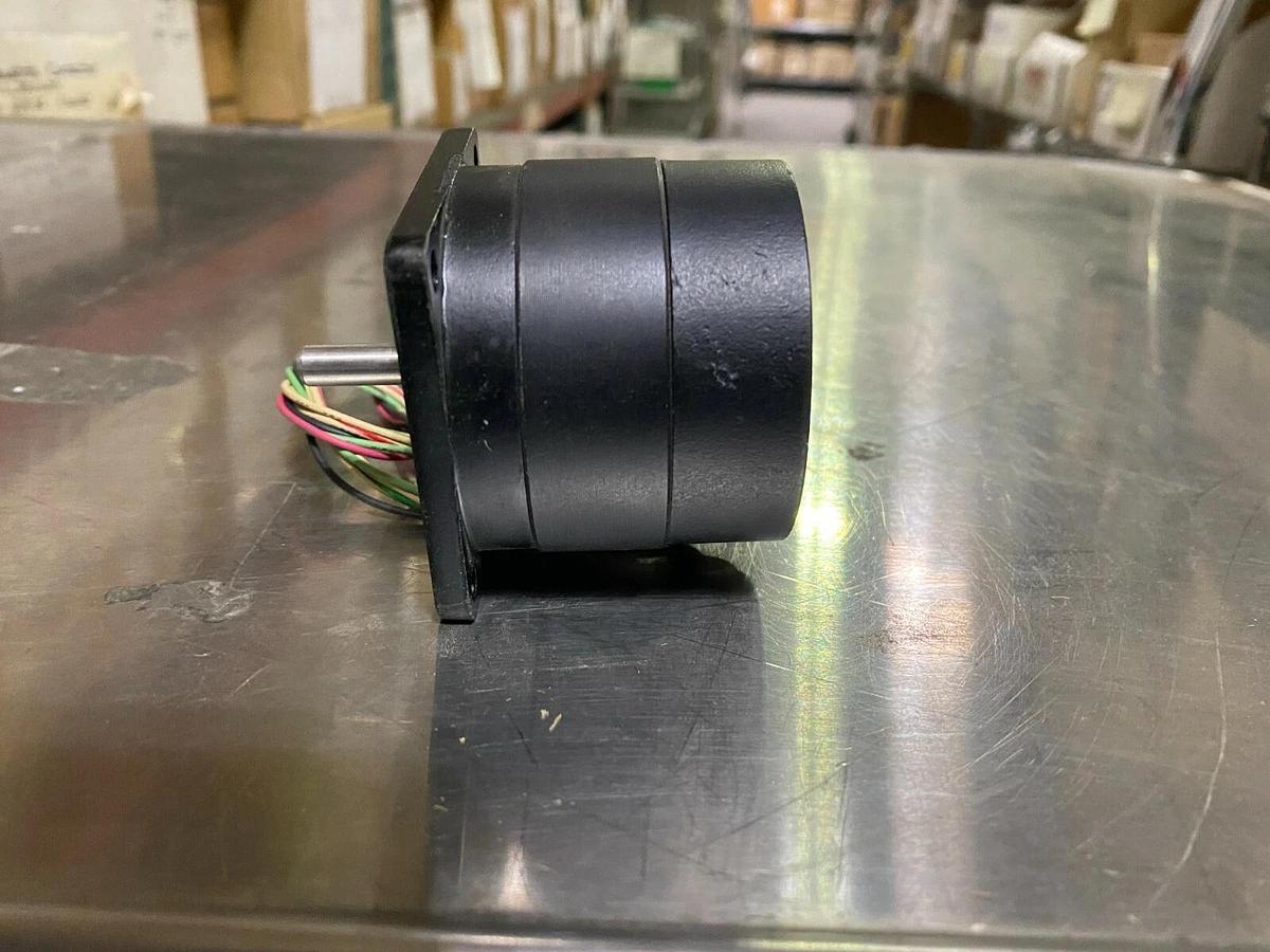 Mycom PS465-33A 24V 0.21A 4-Phase Stepping Motor - Stepper