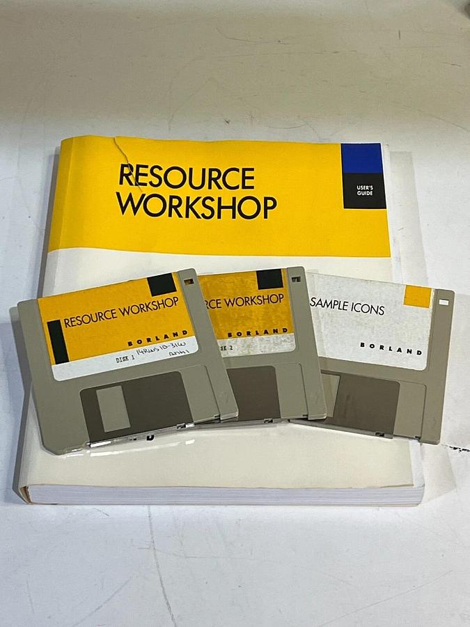 Used Lot of Vintage Borland Software and Manuals Turbo C++, Turbo Pascal, Paradox